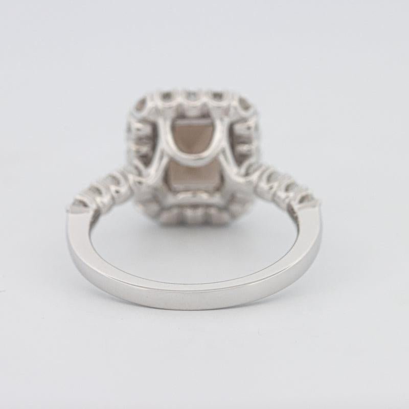 2.37 CT Emerald Quartz Flumé Halo Ring - ZIZOV DIAMONDS