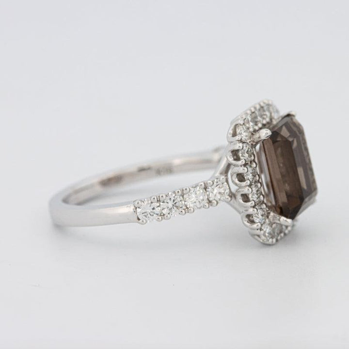 2.37 CT Emerald Quartz Flumé Halo Ring - ZIZOV DIAMONDS