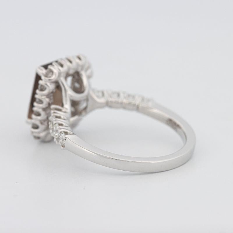 2.37 CT Emerald Quartz Flumé Halo Ring - ZIZOV DIAMONDS