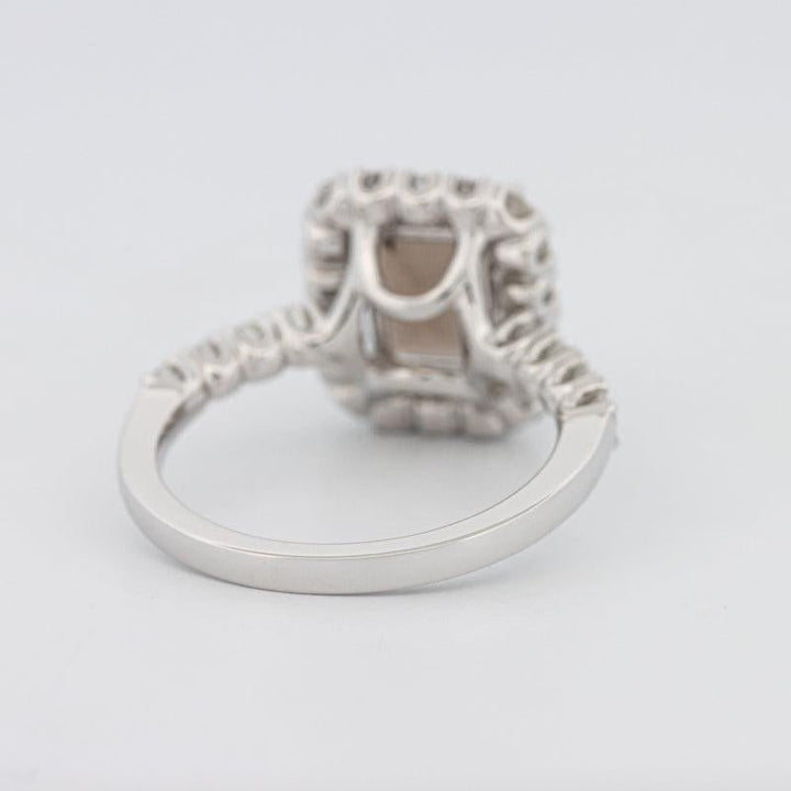 2.37 CT Emerald Quartz Flumé Halo Ring - ZIZOV DIAMONDS