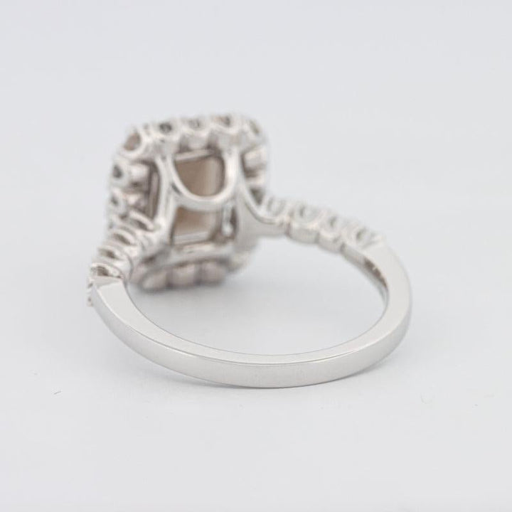 2.37 CT Emerald Quartz Flumé Halo Ring - ZIZOV DIAMONDS