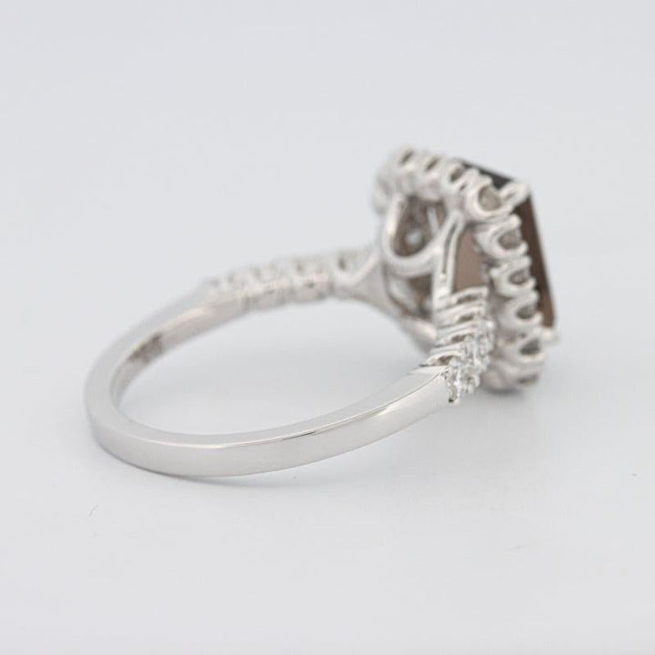 2.37 CT Emerald Quartz Flumé Halo Ring - ZIZOV DIAMONDS