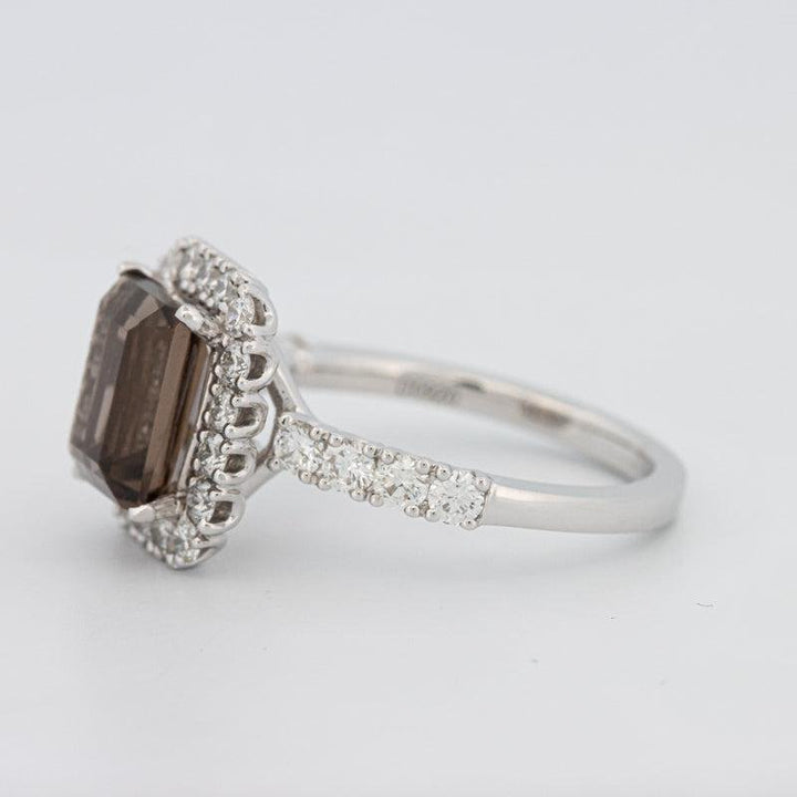 2.37 CT Emerald Quartz Flumé Halo Ring - ZIZOV DIAMONDS