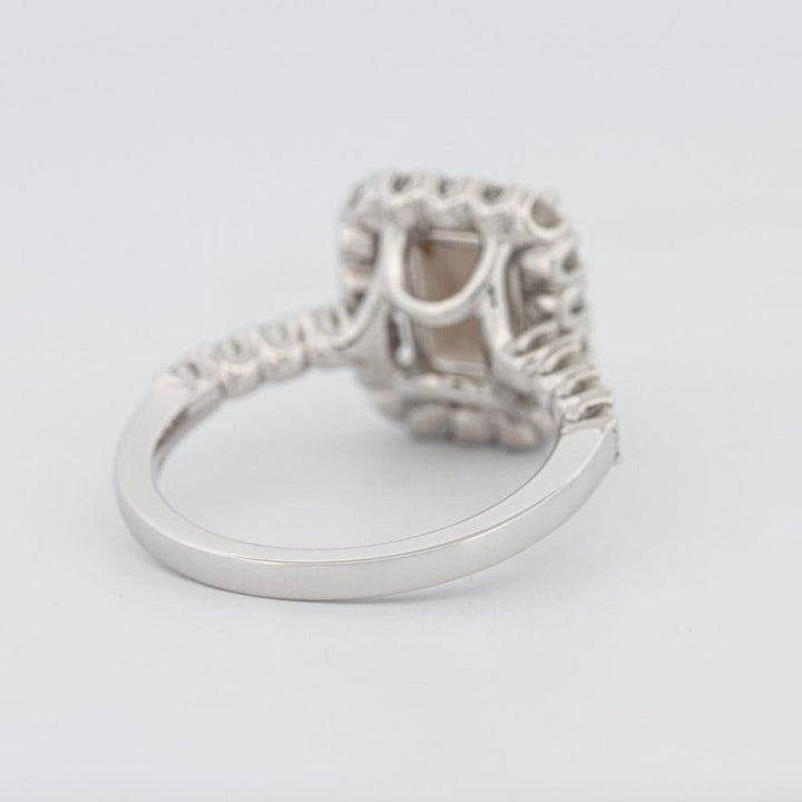 2.37 CT Emerald Quartz Flumé Halo Ring - ZIZOV DIAMONDS