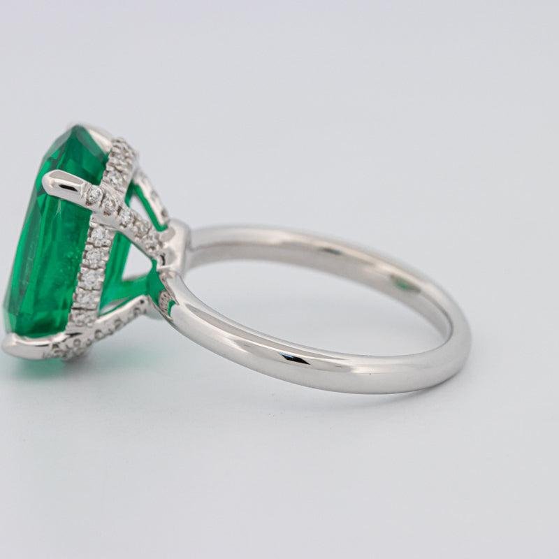5.60 CT Oval Green Emerald Ring - ZIZOV DIAMONDS
