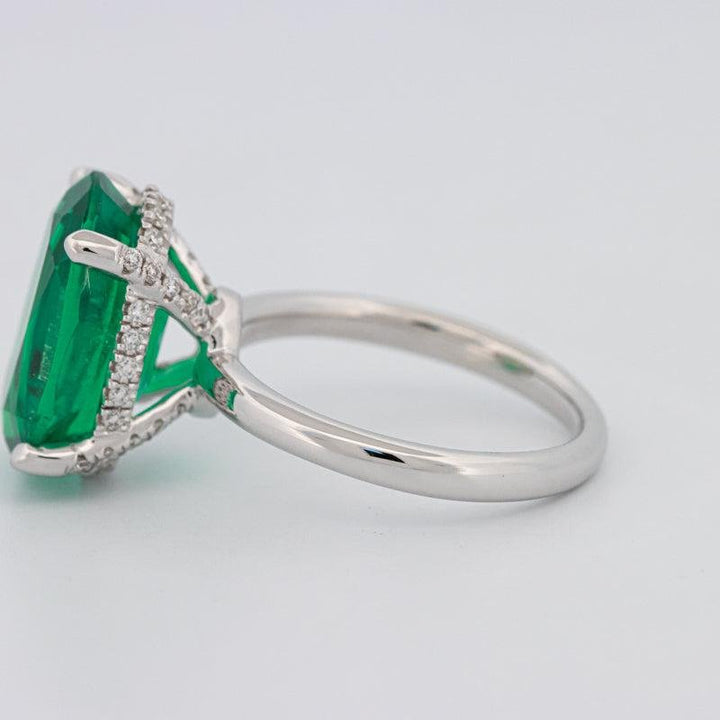 5.60 CT Oval Green Emerald Ring - ZIZOV DIAMONDS