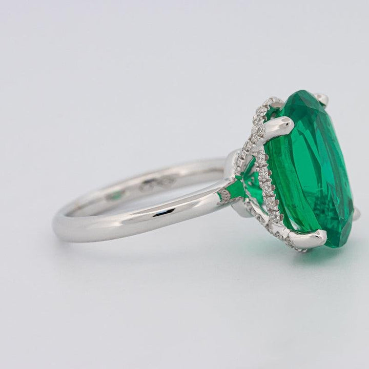 5.60 CT Oval Green Emerald Ring - ZIZOV DIAMONDS