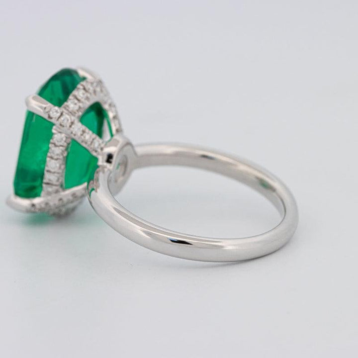 5.60 CT Oval Green Emerald Ring - ZIZOV DIAMONDS