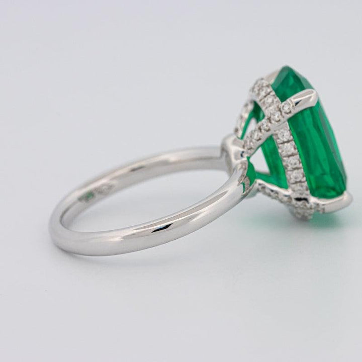 5.60 CT Oval Green Emerald Ring - ZIZOV DIAMONDS