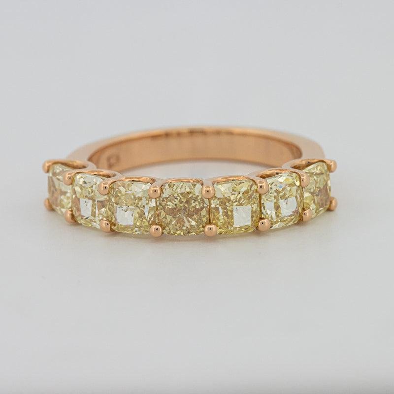 7 Halbe Fancy Yellow Square Radiant Eternity Ring