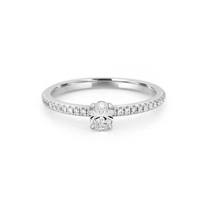 Ovale Solitaire Pavé-ring