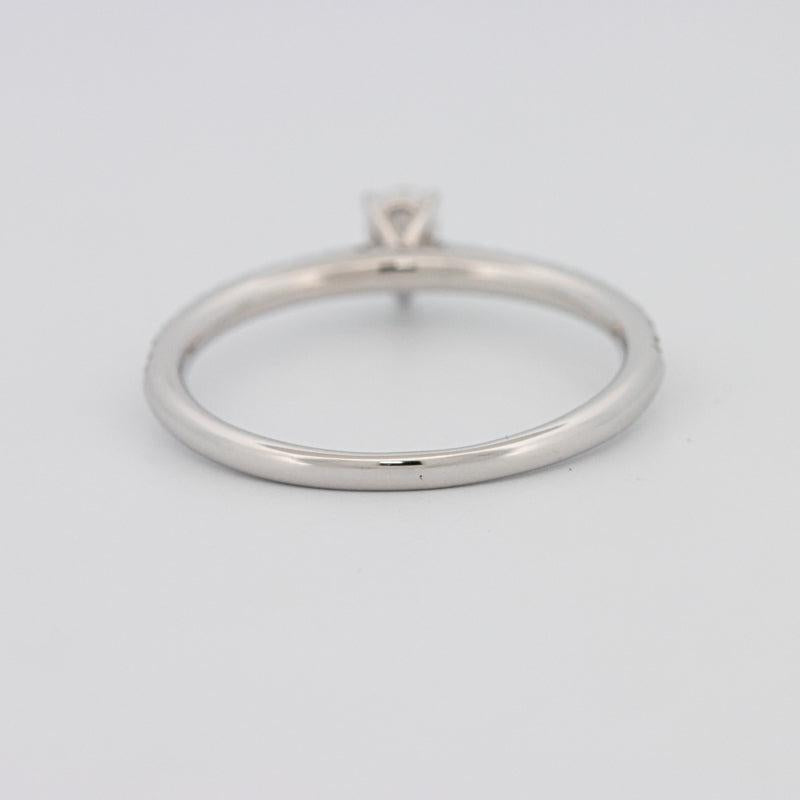 Classic Pearshape Solitaire ring