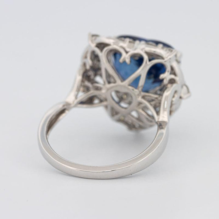 Heart-shaped Madagascar Blue Sapphire Ring