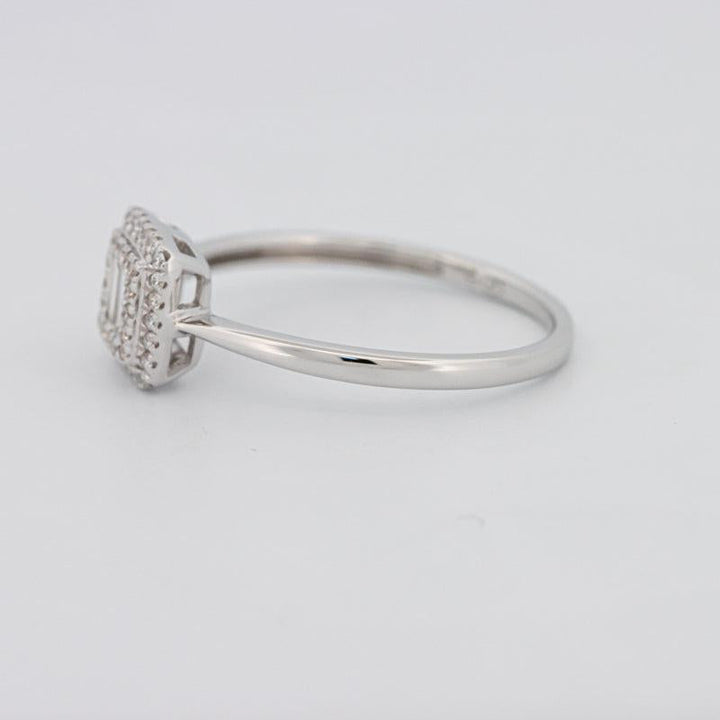 Invisible Baguette Diamond Ring