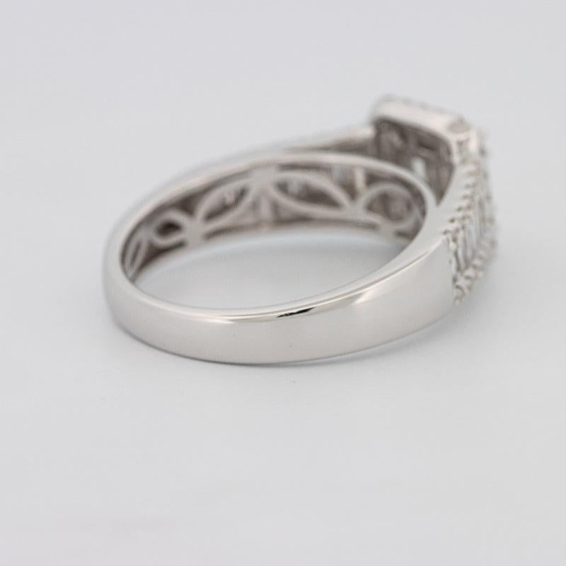 Invisible Halo Square Ring with Baguettes on the sides