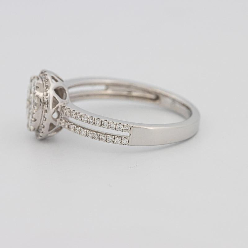 Invisible round halo diamond ring with split band