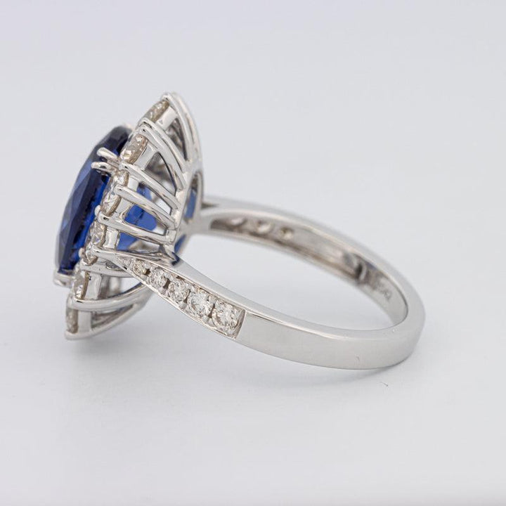 Oval Bue Sapphire Flower Ring
