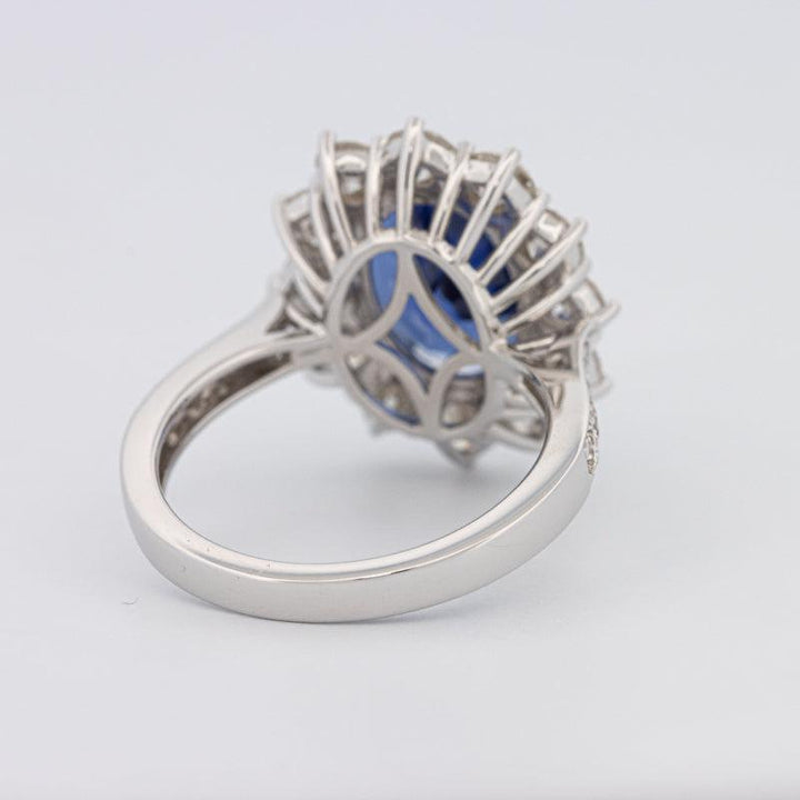 Oval Bue Sapphire Flower Ring