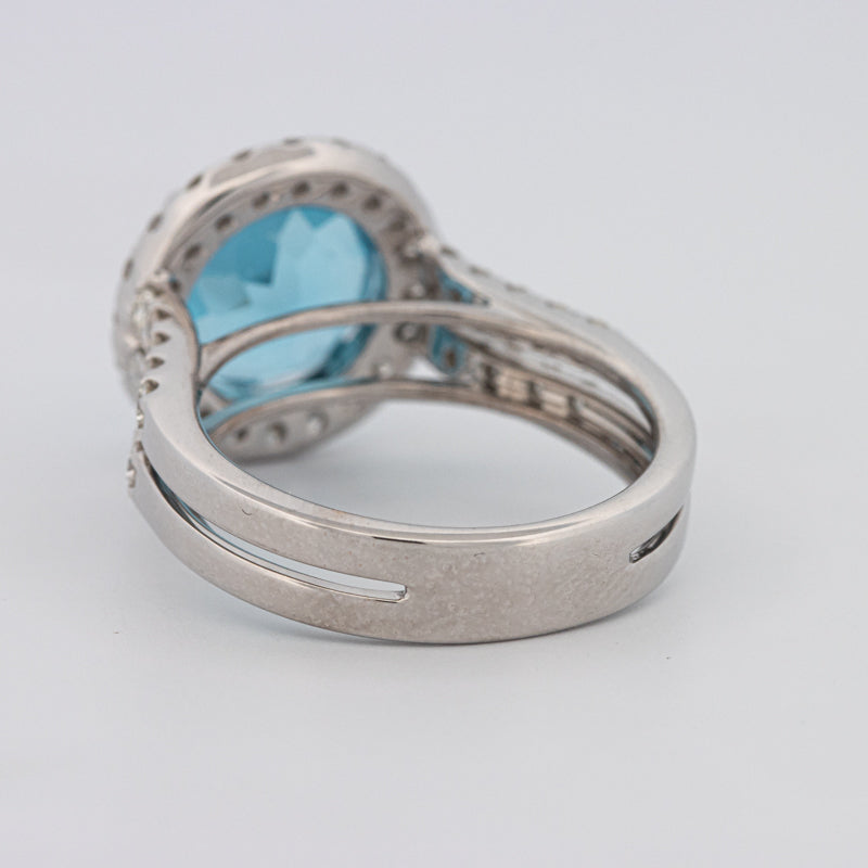 Round Aquamarine Halo Ring