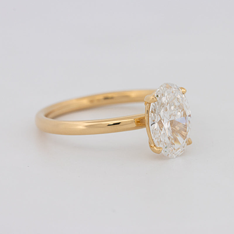 Classic Oval Cut Solitaire (LG)