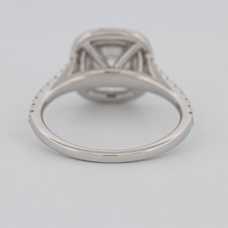 "Bella" Halo Solitaire (medium) - ZIZOV DIAMONDS