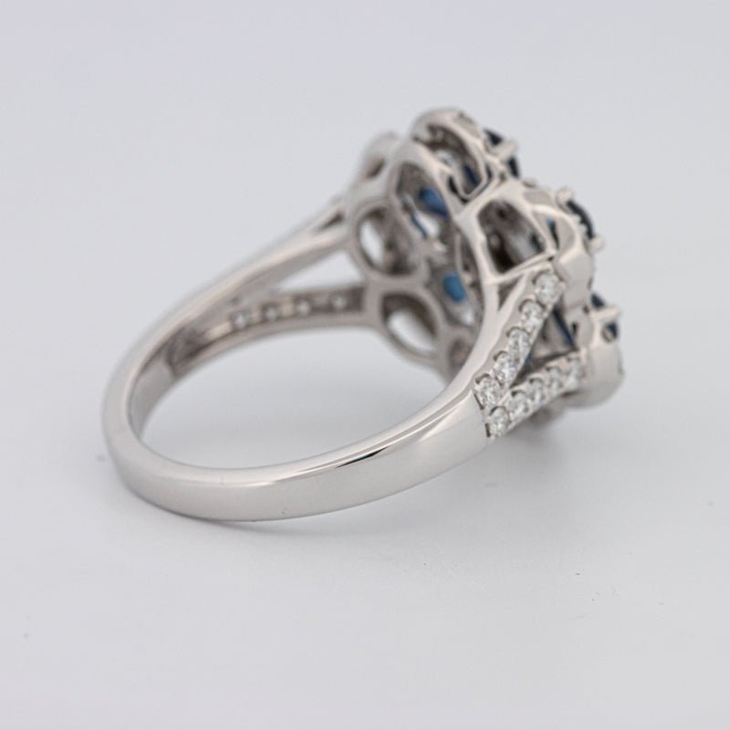 Blue Sapphire and Diamond Flower Ring - ZIZOV DIAMONDS
