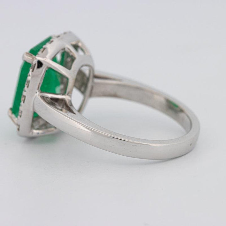 Colombian Green Emerald Ring - ZIZOV DIAMONDS