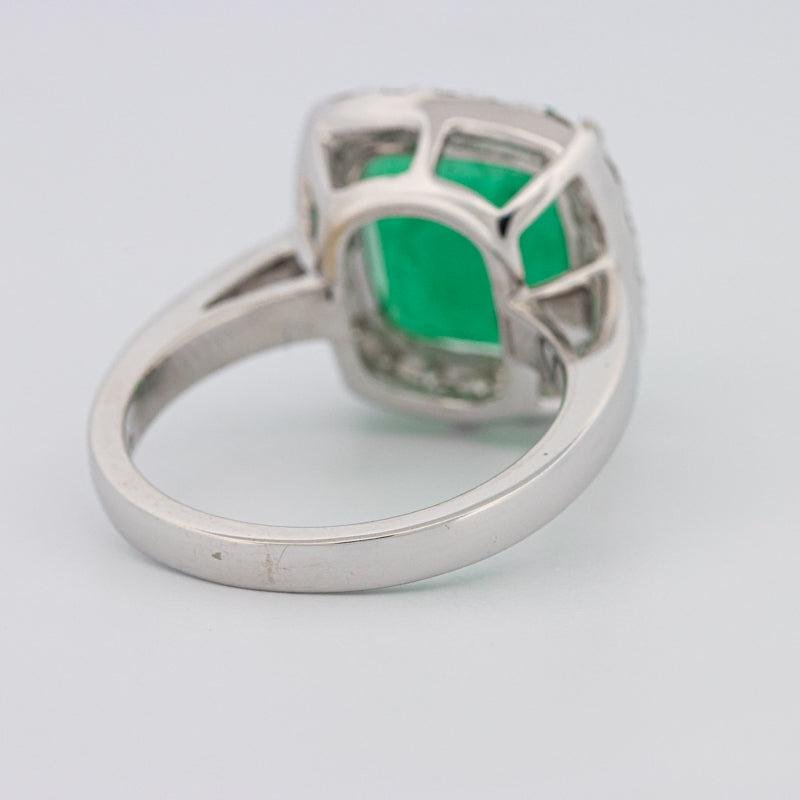 Colombian Green Emerald Ring - ZIZOV DIAMONDS