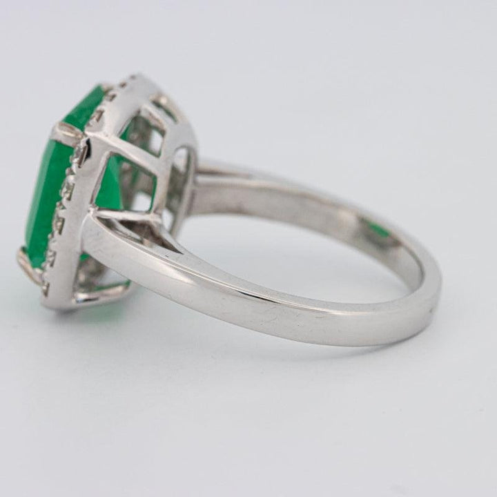 Colombian Green Emerald Ring - ZIZOV DIAMONDS