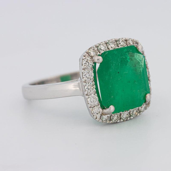Colombian Green Emerald Ring - ZIZOV DIAMONDS