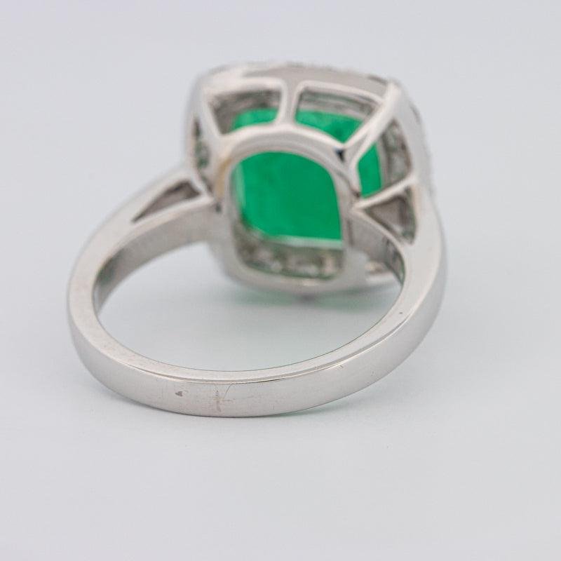 Colombian Green Emerald Ring - ZIZOV DIAMONDS