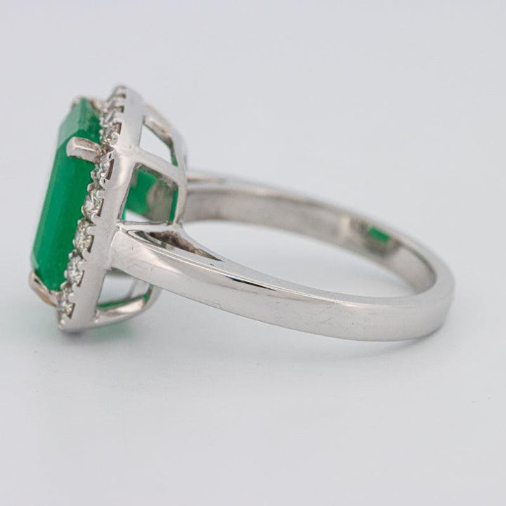 Colombian Green Emerald Ring - ZIZOV DIAMONDS