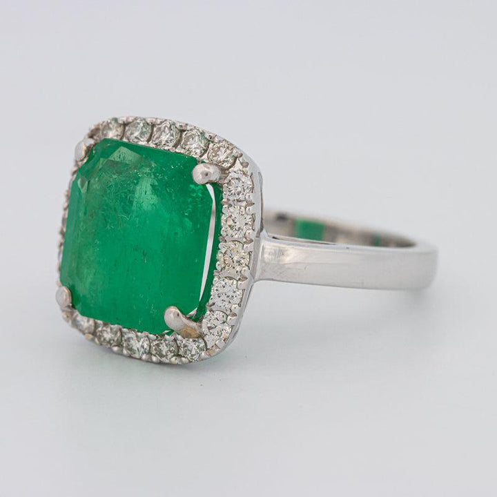Colombian Green Emerald Ring - ZIZOV DIAMONDS