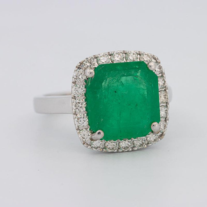 Colombian Green Emerald Ring - ZIZOV DIAMONDS