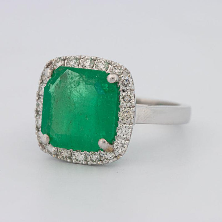 Colombian Green Emerald Ring - ZIZOV DIAMONDS