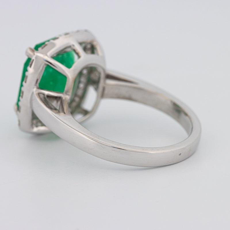 Colombian Green Emerald Ring - ZIZOV DIAMONDS