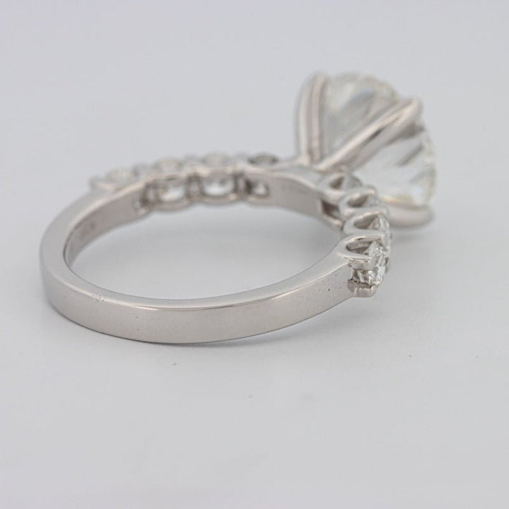 "Eydís" Solitaire Pavé (LG) - ZIZOV DIAMONDS