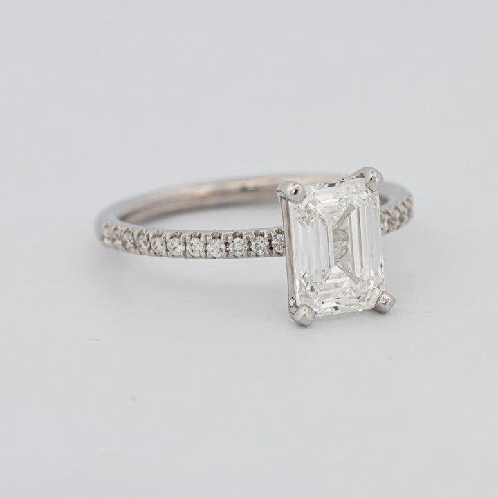 "Hailey" Solitaire - ZIZOV DIAMONDS