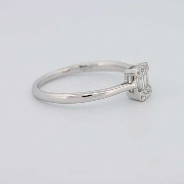 Invisible Emerald Diamond Ring - ZIZOV DIAMONDS