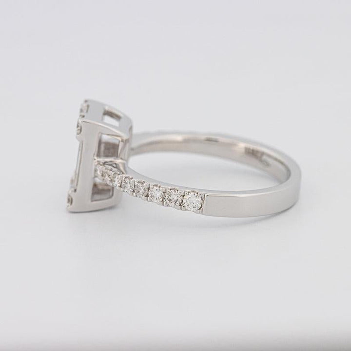 Invisible Emerald Diamond Ring - ZIZOV DIAMONDS