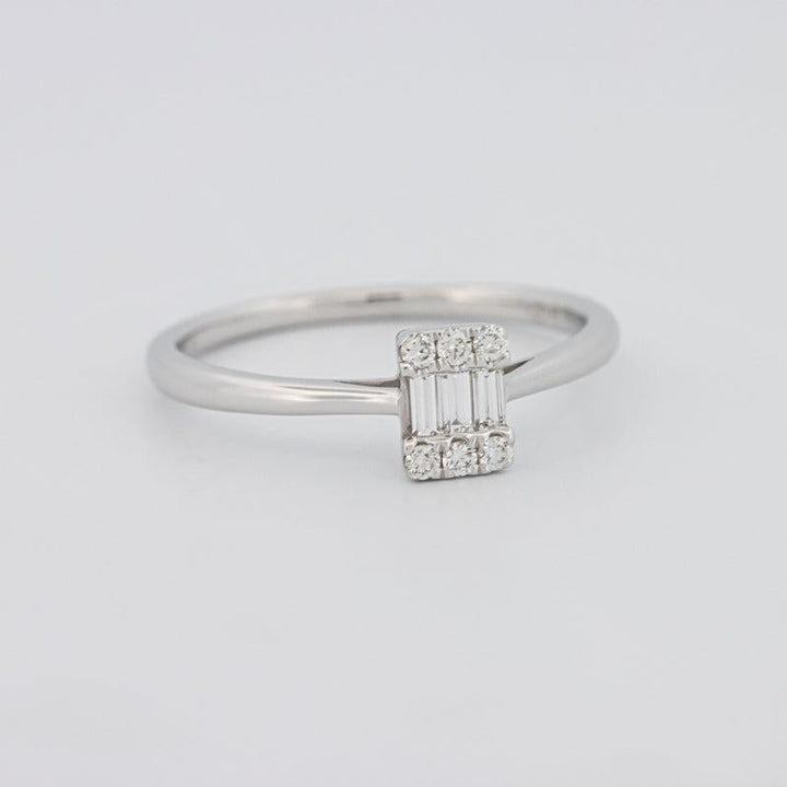 Invisible Emerald Diamond Ring - ZIZOV DIAMONDS