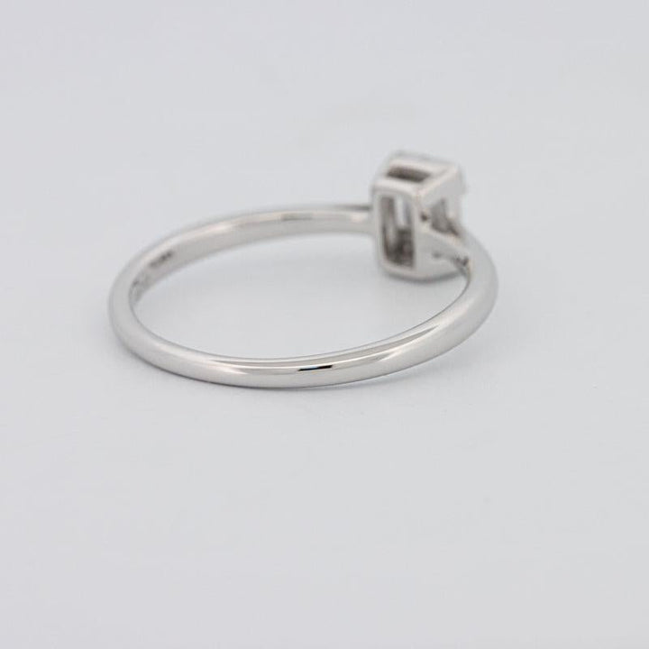 Invisible Emerald Diamond Ring - ZIZOV DIAMONDS