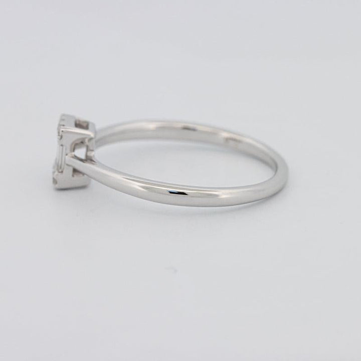 Invisible Emerald Diamond Ring - ZIZOV DIAMONDS