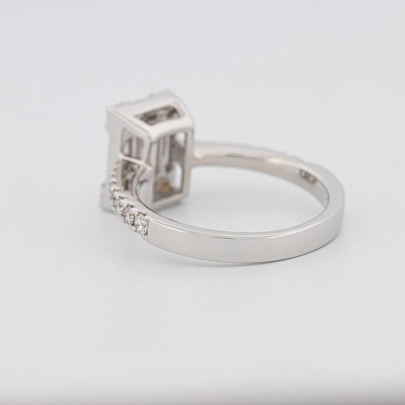 Invisible Emerald Diamond Ring - ZIZOV DIAMONDS