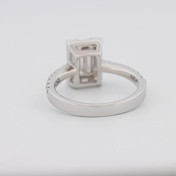 Invisible Emerald Diamond Ring - ZIZOV DIAMONDS