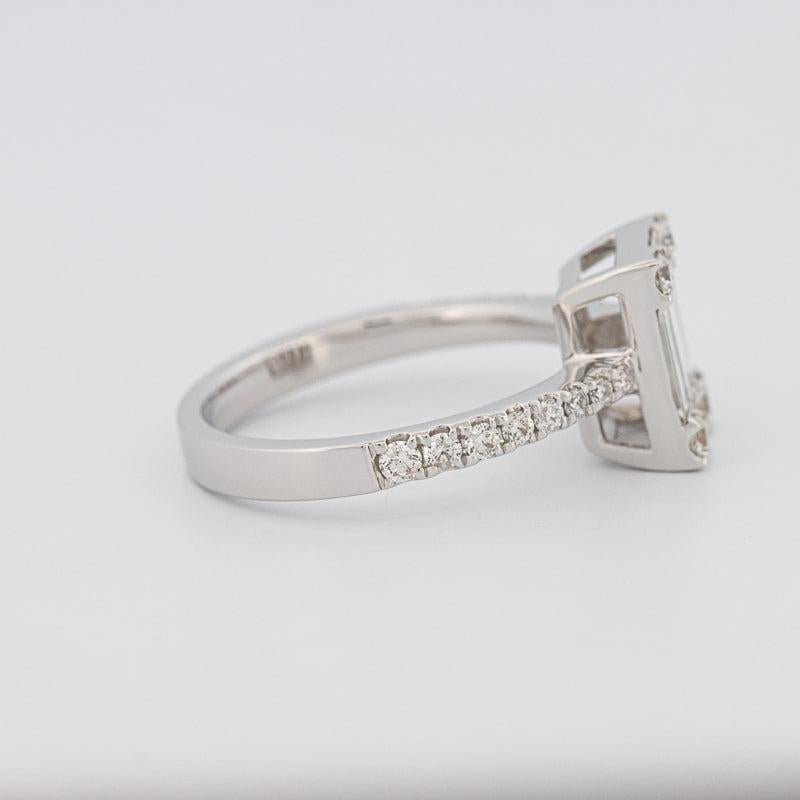 Invisible Emerald Diamond Ring - ZIZOV DIAMONDS