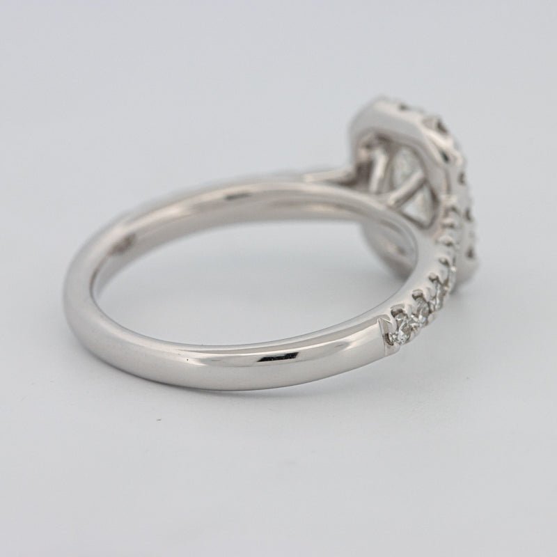 "Manal" Halo Solitaire - ZIZOV DIAMONDS