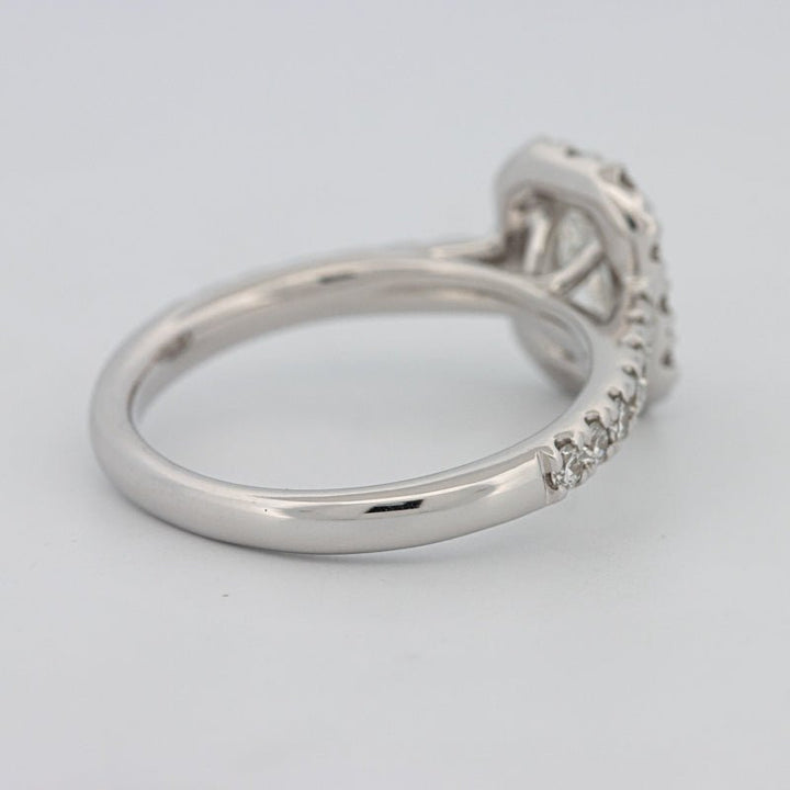 "Manal" Halo Solitaire - ZIZOV DIAMONDS