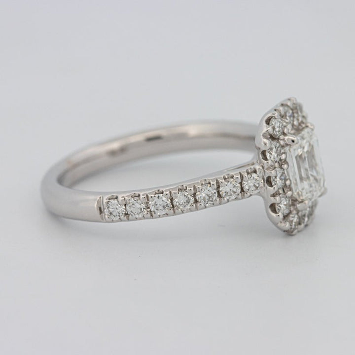 "Manal" Halo Solitaire - ZIZOV DIAMONDS