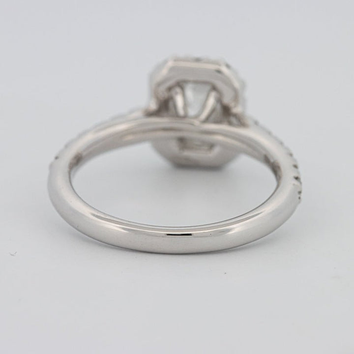 "Manal" Halo Solitaire - ZIZOV DIAMONDS